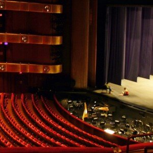 1280px-New_York_State_Theater_by_David_Shankbone-1024x576